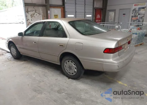 1998 Toyota Camry Le из США, поврежденный, VIN 4T1BG22K2WU388778